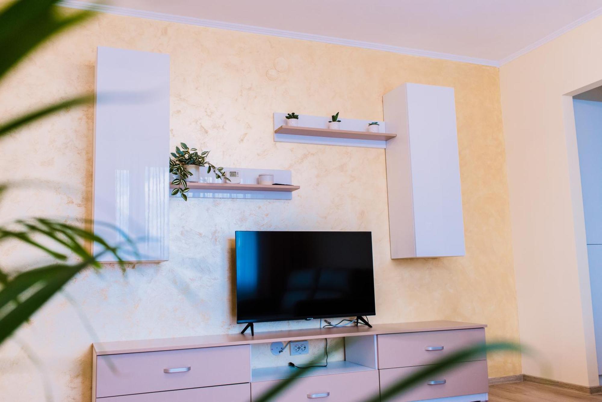Apartment White